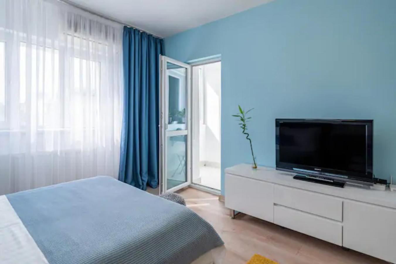 Cosy & Chic Studio Close By Victoria Square بوخارست المظهر الخارجي الصورة